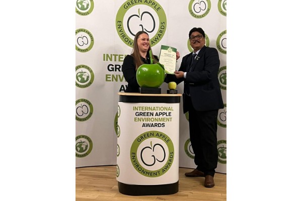 Chennai Metro Rail Limited bags Gold in Green Apple Awards 2023 under the Carbon Reduction category