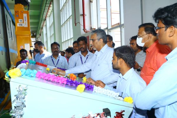 Automatic Train Wash Plant for exterior cleaning of Metro Trains and Mobile Lifting Jack for its Rolling Stock Lifting and Maintenance inaugurated at Wimco Nagar Metro Depot.